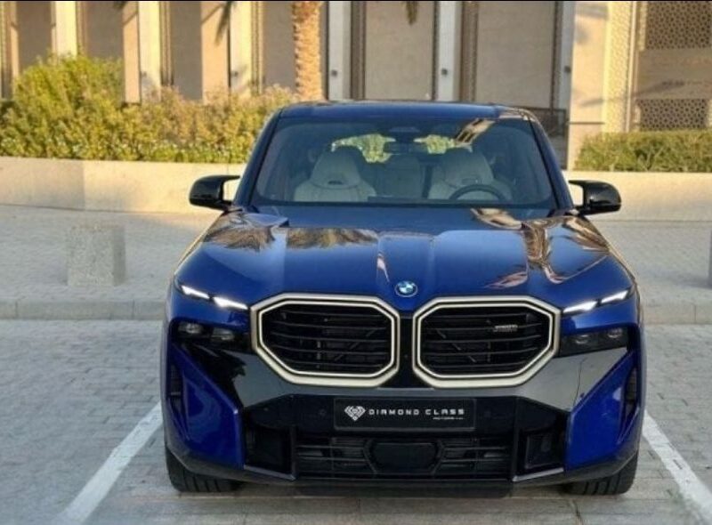 2024 BMW XM 4.4 Litres Twin-Turbo V8 Plug-in Hybrid Engine Blue Beige SUV GCC Specs