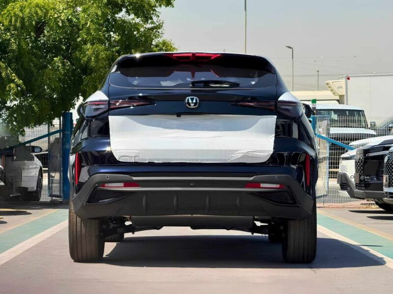 2026 Changan X5 Plus PIONEER 1.5 Litres V4 Petrol Engine Black Red SUV Chinese Specs Automatic