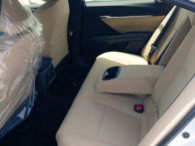 2026 Toyota Camry LE 2.5 Litres 4 Cylinders Hybrid Engine White Beige Sedan GCC Specs