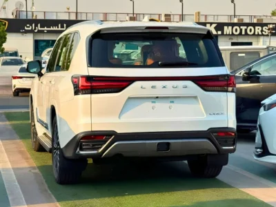 2026 Lexus LX600 VIP 3.5 Litres 6 Cylinders Petrol Engine White Orange SUV GCC Specs Automatic