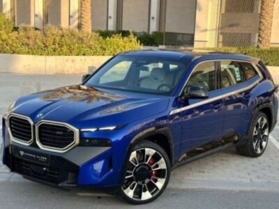 2024 BMW XM 4.4 Litres Twin-Turbo V8 Plug-in Hybrid Engine Blue Beige SUV GCC Specs