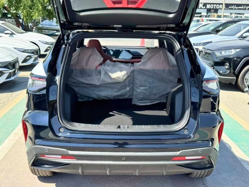 2026 Changan X5 Plus PIONEER 1.5 Litres V4 Petrol Engine Black Red SUV Chinese Specs Automatic
