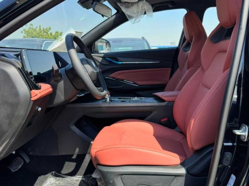 2026 Changan X5 Plus PIONEER 1.5 Litres V4 Petrol Engine Black Red SUV Chinese Specs Automatic