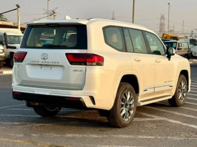 2026 Toyota Land Cruiser GXR 4.0 Litres 6 Cylinders Petrol Engine White Beige SUV GCC Specs
