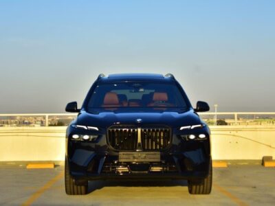 2024 BMW X7 M Sport 4.4 Litres Twin-Turbo V8 Petrol Engine Black Brown SUV GCC Specs