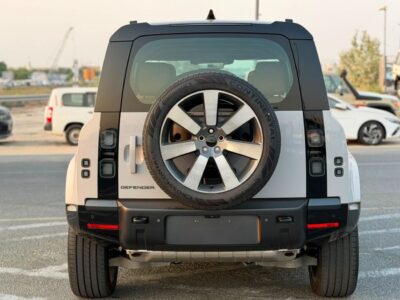 2026 Land Rover Defender 110 X-DYNAMIC HSE P400 3.0L 6 Cylinders petrol Engine White Tan