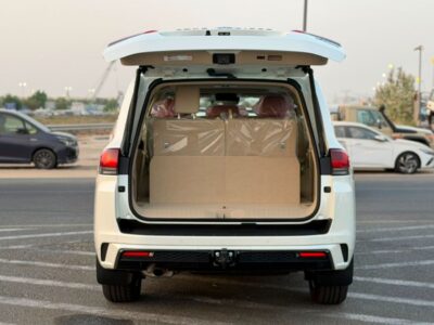 2026 Toyota Land Cruiser VXR 4.0 Litres 6 Cylinders Petrol Engine White Beige SUV GCC Specs