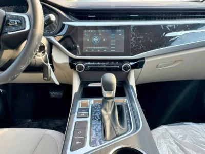 2027 Chery Arrizo 5 STD 1.5 Litres 4 Cylinders Petrol Engine Silver Beige Sedan GCC Specs Automatic
