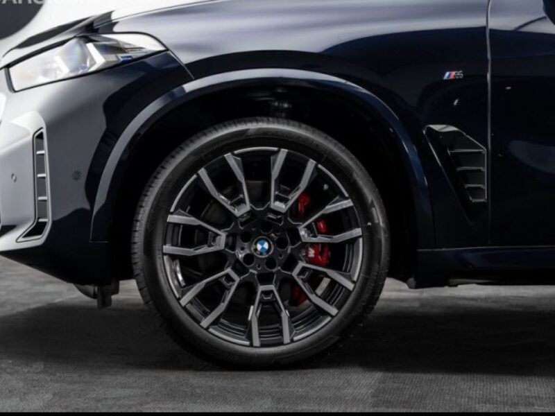 2024 BMW X5 3.0 Litres Twin-Turbocharged Inline-6 Petrol Engine Black Tan SUV GCC Specs