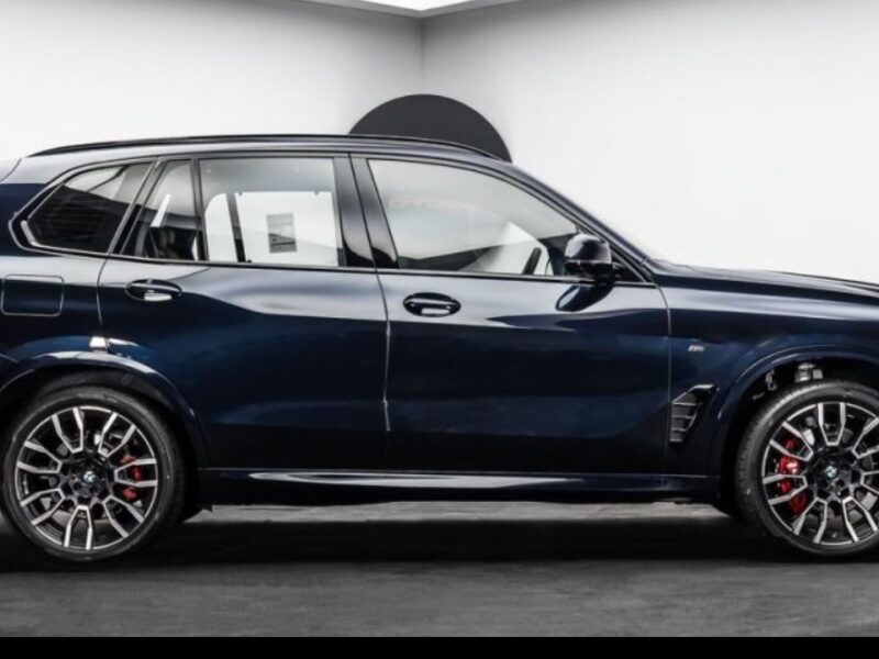 2024 BMW X5 3.0 Litres Twin-Turbocharged Inline-6 Petrol Engine Black Tan SUV GCC Specs