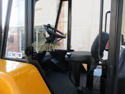 2009 JCB 930 4x4 Rough Terrain Forklift 4 Cylinder; JCB Diesel Engine Orange