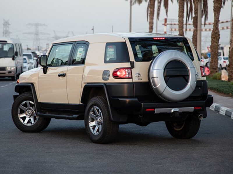 2023 Toyota FJ Cruiser 4.0 Litres 6 Cylinders Petrol Engine Beige Black SUV GCC Specs Automatic