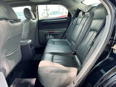 2005 CHRYSLER 300C 6 Cylinders Petrol Engine Black Grey Sedan Japanese Specs CLEAN TITLE