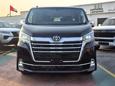 2025 Toyota Granvia Premium 2.8 Litres 4 Cylinders Diesel Engine A/T Black Grey Van RWD