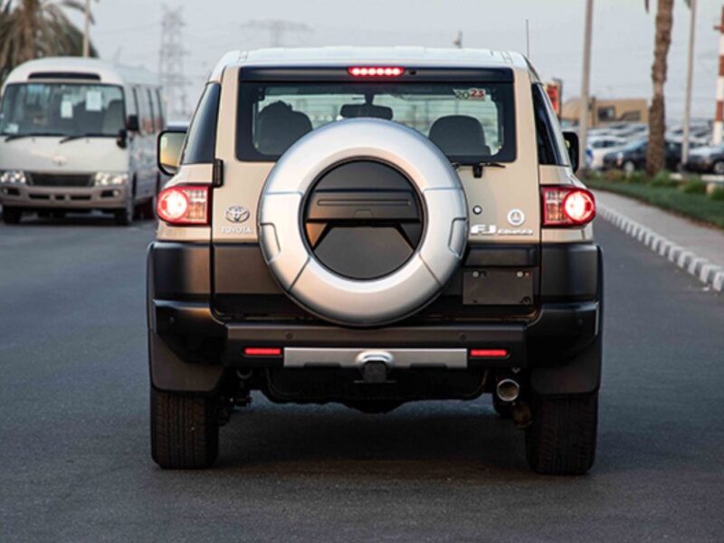 2023 Toyota FJ Cruiser 4.0 Litres 6 Cylinders Petrol Engine Beige Black SUV GCC Specs Automatic