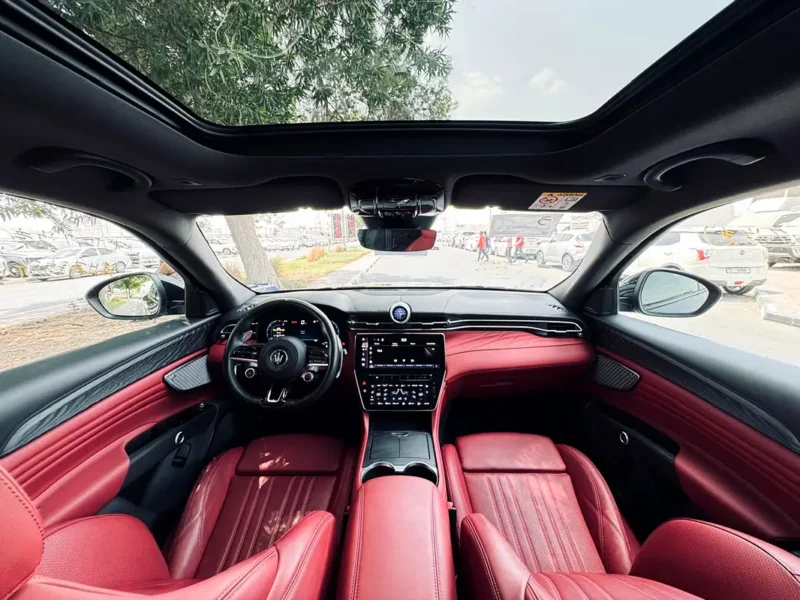 2023 Maserati Grecale Modena 2.0 Litres 4 Cylinders Petrol Engine Black Red SUV Japanese Specs