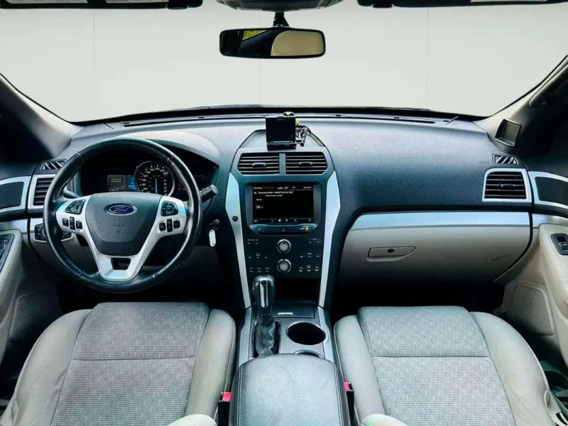 2012 Ford Explorer XLT 3.5 Litres 6 Cylinders Petrol Engine Black Beige SUV Japanese Spec Clean Car