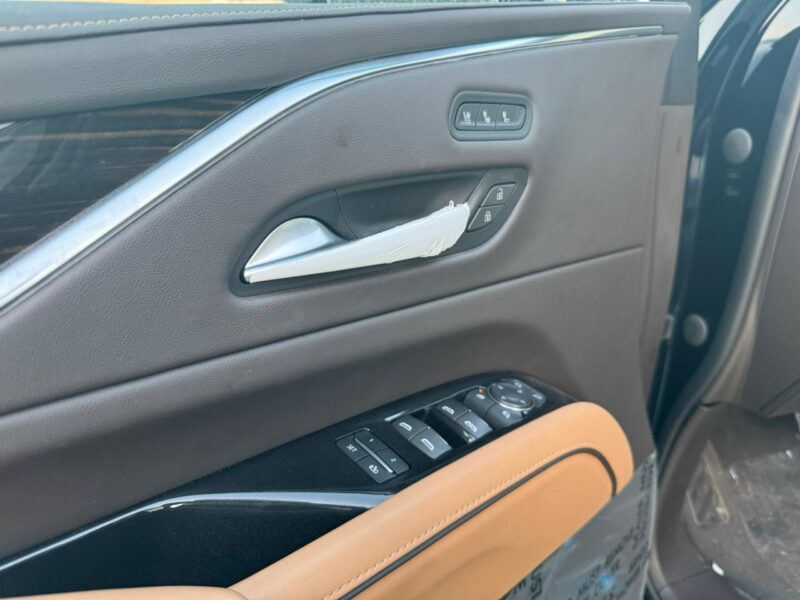 2023 Cadillac Escalade 6.2 Litres V8 Petrol Engine Black Tan Luxury SUV GCC Specs Automatic