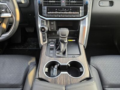 2026 Toyota Land Cruiser VX 3.5 Litres Twin-Turbo V6 Petrol Engine White Black SUV Automatic