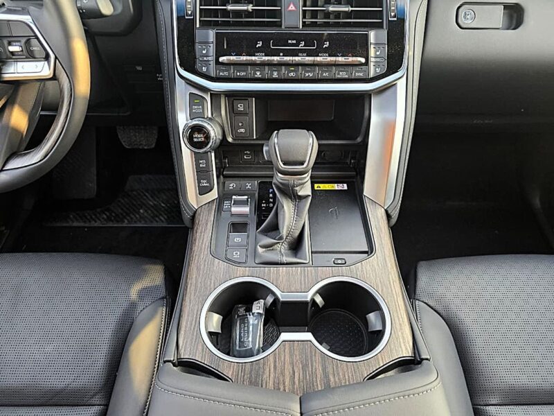 2026 Toyota Land Cruiser VX 3.5 Litres Twin-Turbo V6 Petrol Engine White Black SUV Automatic