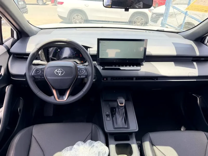 2026 Toyota Corolla Cross GLI Hybrid 4 Cylinders Engine White Black SUV Chinese Specs
