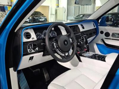 2024 Rolls Royce Cullinan Black Badge 6.75-liter Twin-Turbocharged V12 Engine Blue White SUV