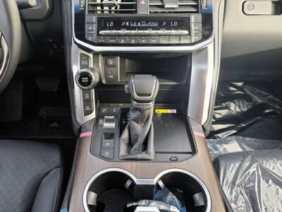 2026 Toyota Land Cruiser VX 3.5 Litres Twin-Turbo V6 Petrol Engine Black SUV Automatic