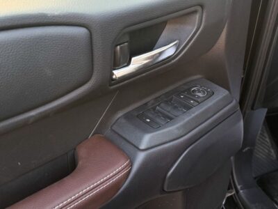 2025 Toyota Prado VXR 2.4 Litres 4 Cylinders Petrol Engine Black Brown SUV GCC Specs