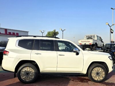 2026 Toyota Land Cruiser VX 3.5 Litres Twin-Turbo V6 Petrol Engine White Black SUV Automatic