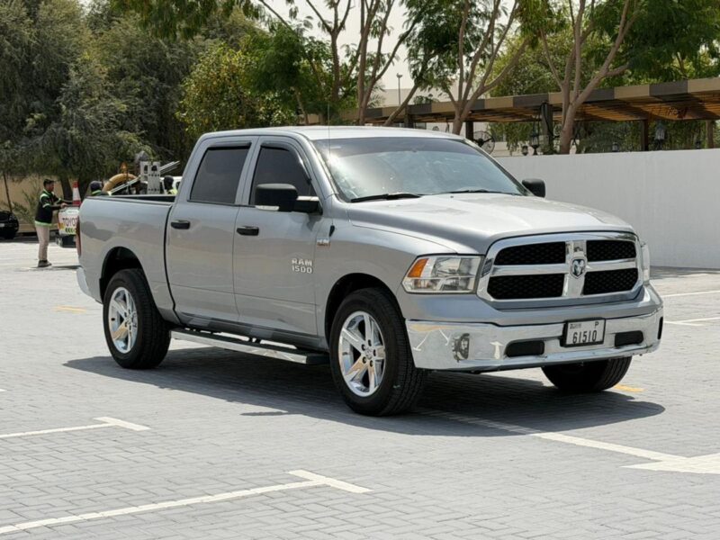 2021 Dodge RAM 1500 HEMI 5.7 Litres 8 Cylinders Petrol Engine Silver Orange Pickup Truck US Specs