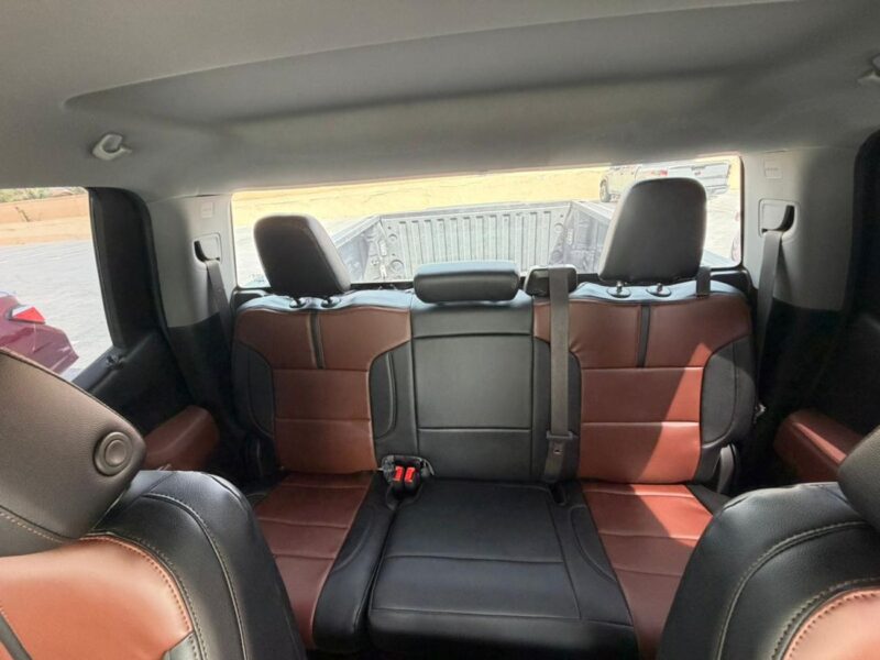 2024 Chevrolet Silverado ADVENTURE 2.7L TurboMax Turbocharged Inline-4 Engine White Black Pickup