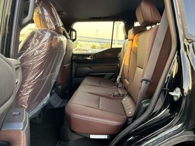 2025 Toyota Prado VXR 2.4 Litres 4 Cylinders Petrol Engine Black Brown SUV GCC Specs