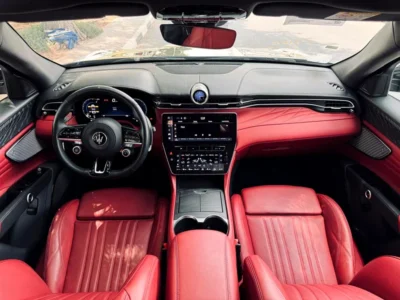 2023 Maserati Grecale Modena 2.0 Litres 4 Cylinders Petrol Engine Black Red SUV Japanese Specs