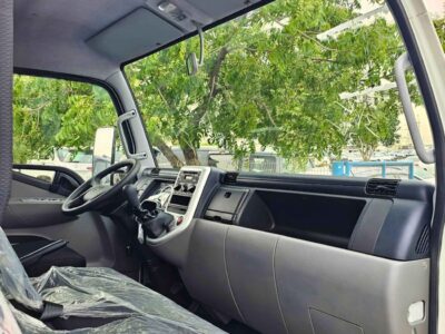 2026 Mitsubishi Fuso Canter CARGO 4.2L 6 Cylinders DIESEL Engine White Black Truck GCC Specs