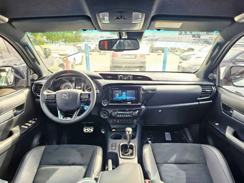 2026 Toyota Hilux GR SPORT 2.8L 4 Cylinders DIESEL Engine White Black Pickup Truck GCC Specs