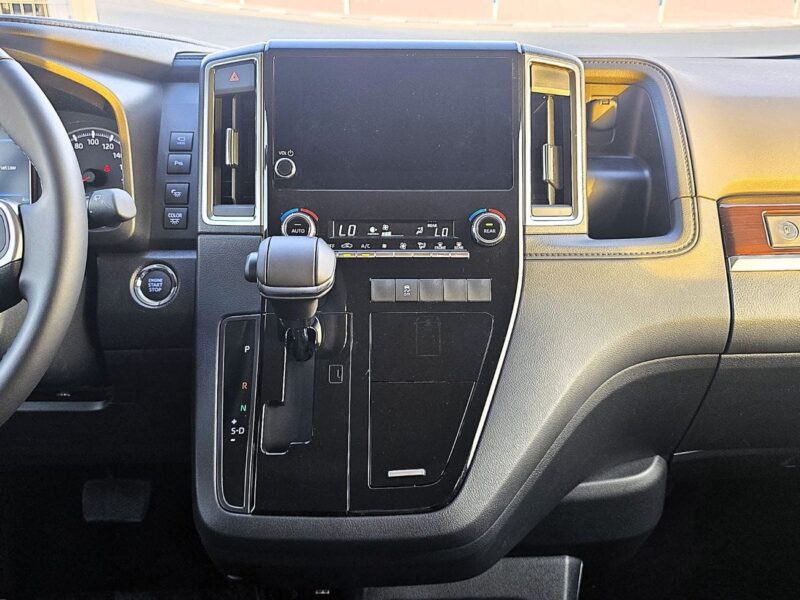 2025 Toyota Granvia Premium 2.8 Litres 4 Cylinders Diesel Engine A/T Black Grey Van RWD