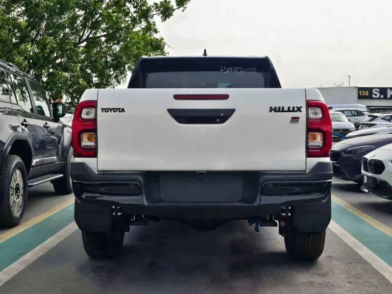 2026 Toyota Hilux GR SPORT 2.8L 4 Cylinders DIESEL Engine White Black Pickup Truck GCC Specs