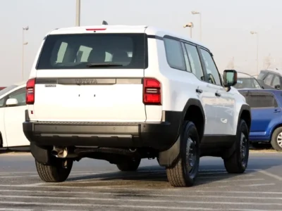 2025 Toyota Prado Off Road 4 Cylinders Petrol Engine White Black SUV GCC Specs Automatic