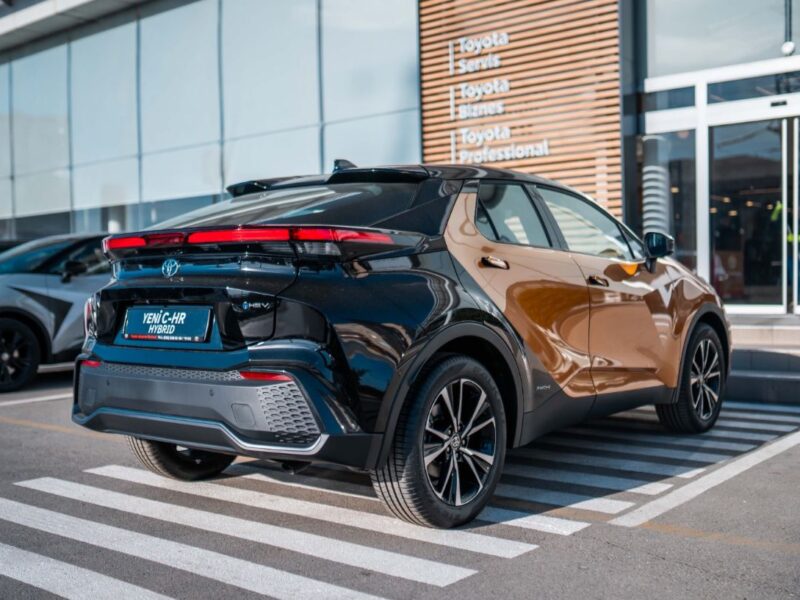 2024 Toyota C-HR 4.0 Litres 6 Cylinders Petrol Engine Orange Black Crossover GCC Specs