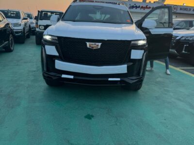 2023 Cadillac Escalade 6.2 Litres V8 Petrol Engine Black Tan Luxury SUV GCC Specs Automatic