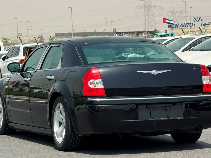 2005 CHRYSLER 300C 6 Cylinders Petrol Engine Black Grey Sedan Japanese Specs CLEAN TITLE