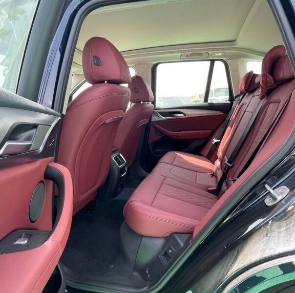 2023 BMW X3 2.0L Turbocharged inline-4 Cylinders Petrol Engine Black Red SUV GCC Specs