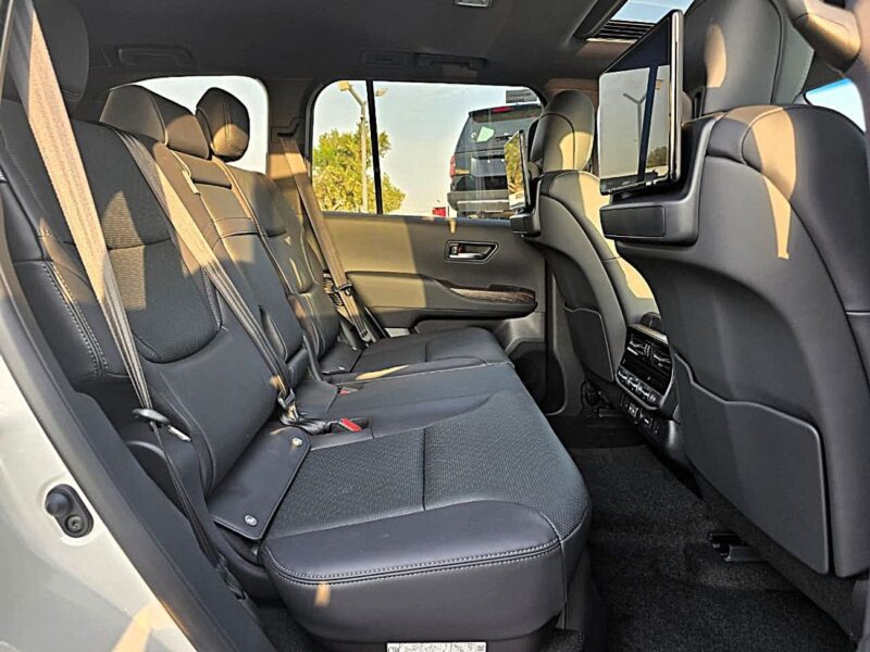 2026 Toyota Land Cruiser VX 3.5 Litres Twin-Turbo V6 Petrol Engine White Black SUV Automatic