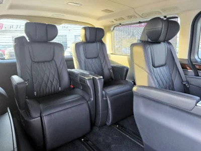2025 Toyota Granvia Premium 2.8 Litres 4 Cylinders Diesel Engine A/T Black Grey Van RWD