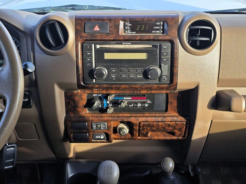 2012 Toyota Land Cruiser PickUp S.C LX 4.0L 6 Cylinders Petrol Engine M/T Beige GCC Specs