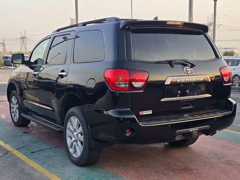 2020 Toyota Sequoia SR5 5.7 Litres 8 Cylinders Petrol Engine Black Grey SUV American Specs