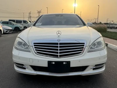 2011 Mercedes-Benz S-Class S 550 8 Cylinders Petrol Engine White Black Sedan Japanese Specs