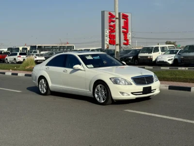 2008 Mercedes-Benz S-Class S 550 AMG 8 Cylinders Petrol Engine White Black Sedan Clean Title