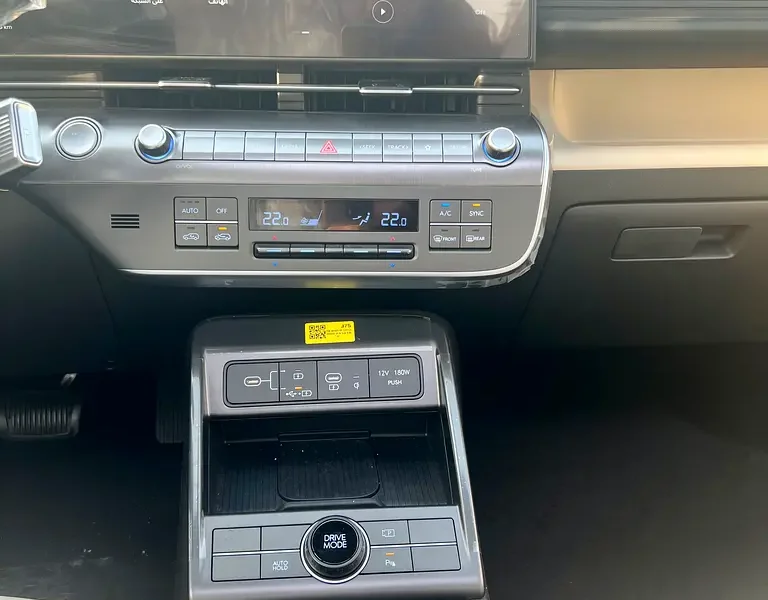 2026 Hyundai Kona Comfort 4 Cylinders Petrol Engine Green White SUV GCC Specs Automatic