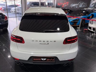 2016 Porsche Macan S 3.0L V6 Twin-Turbo Petrol Engine White Black SUV GCC Specs Excellent Condition
